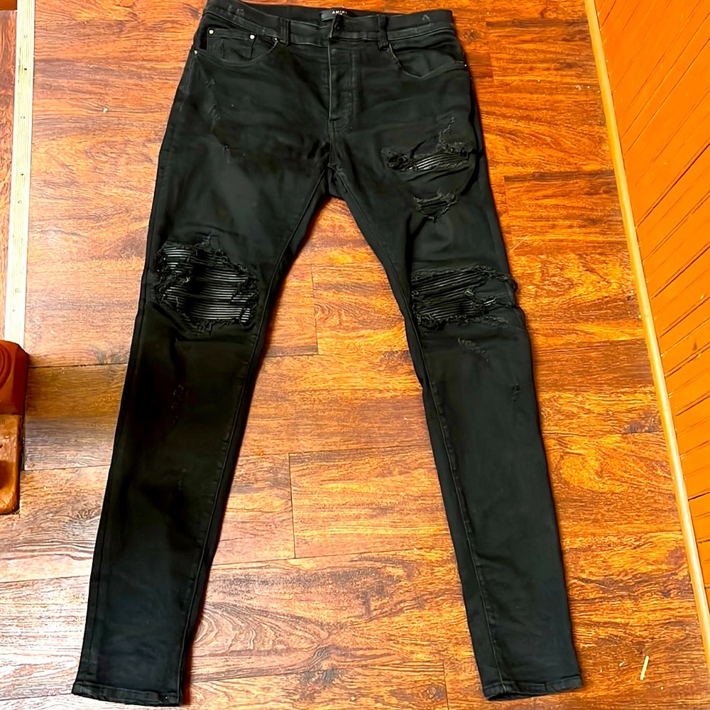 Black Amiri Jean
